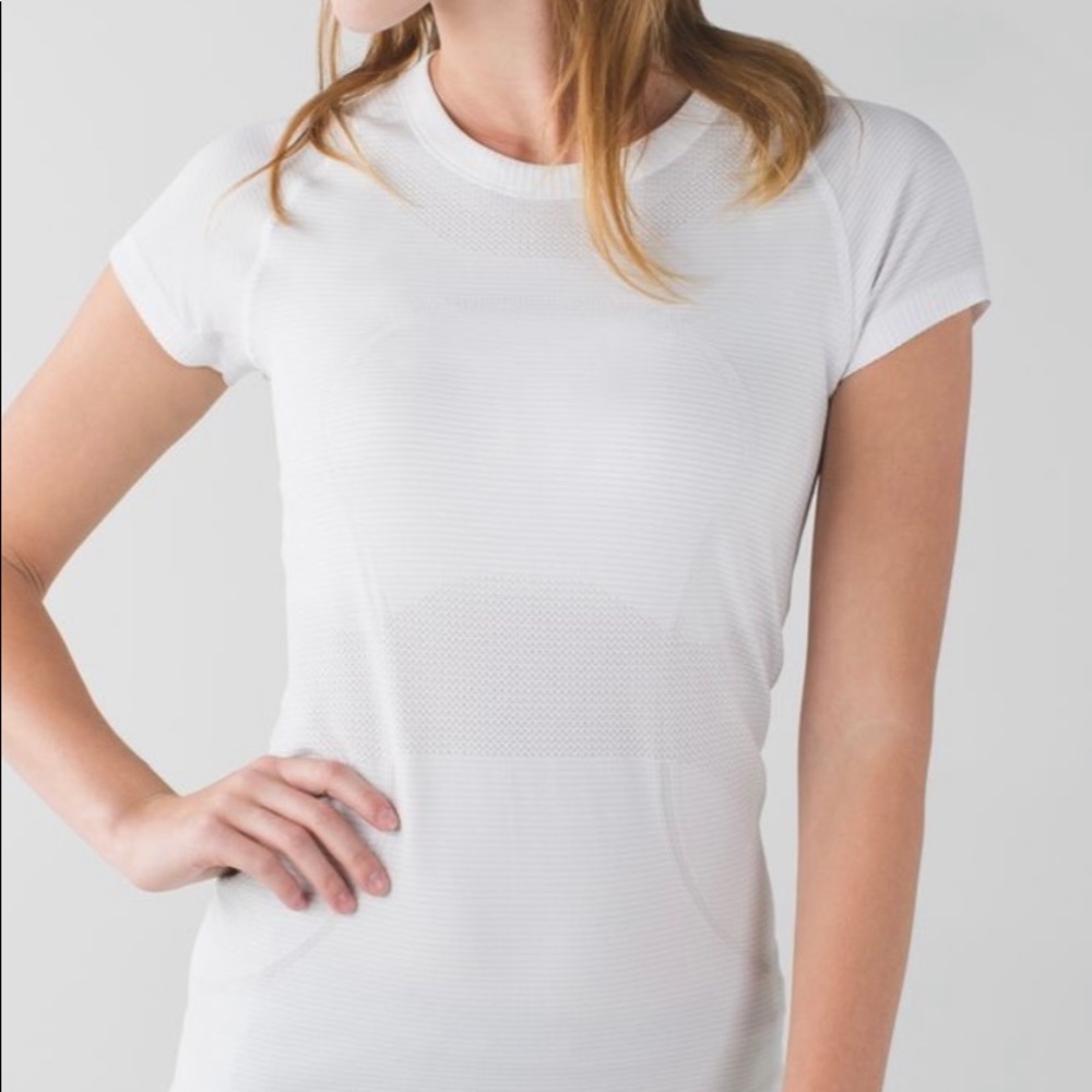 Brand new lululemon swiftly tee